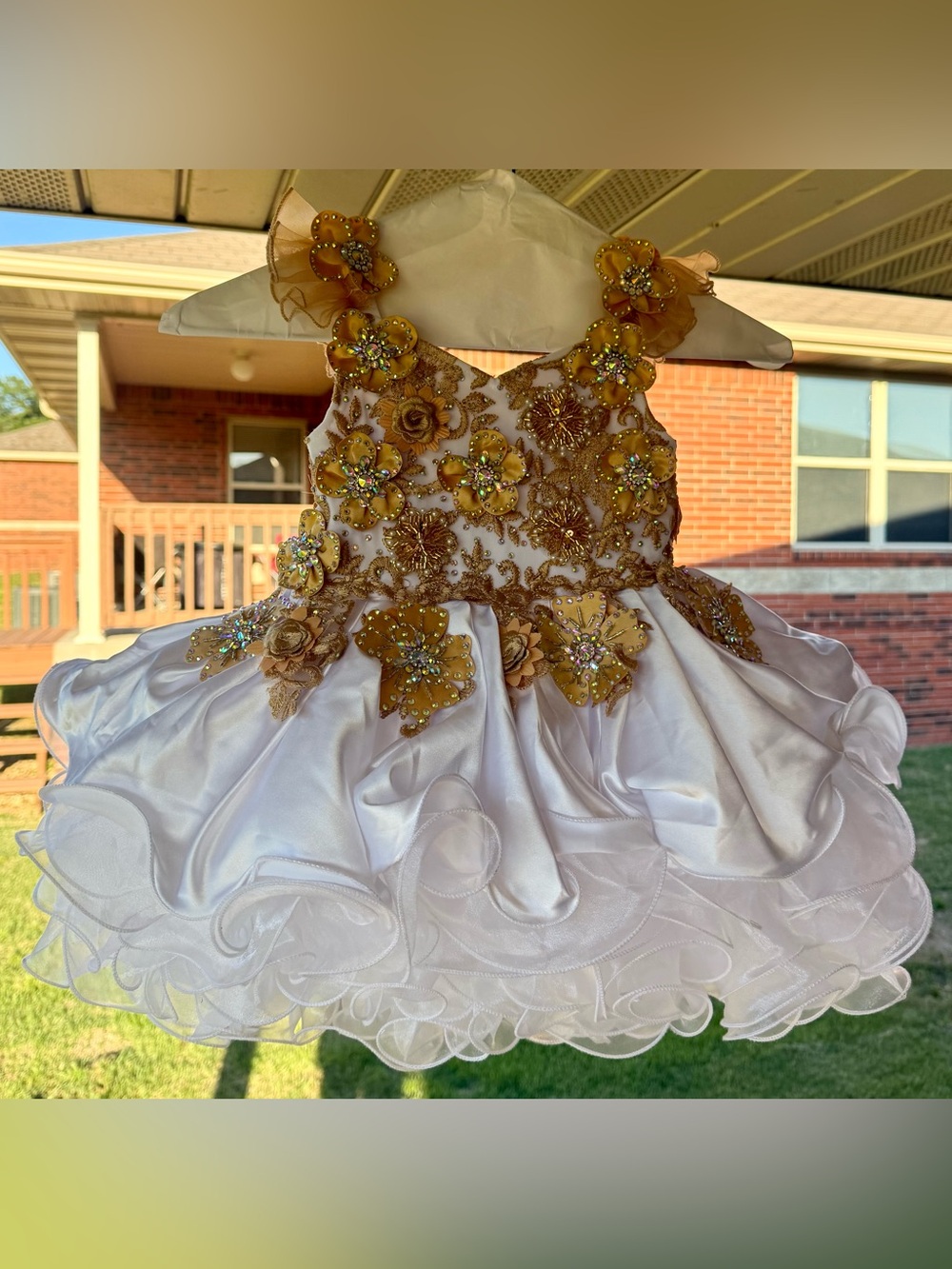 Stunning 2T pageant dress